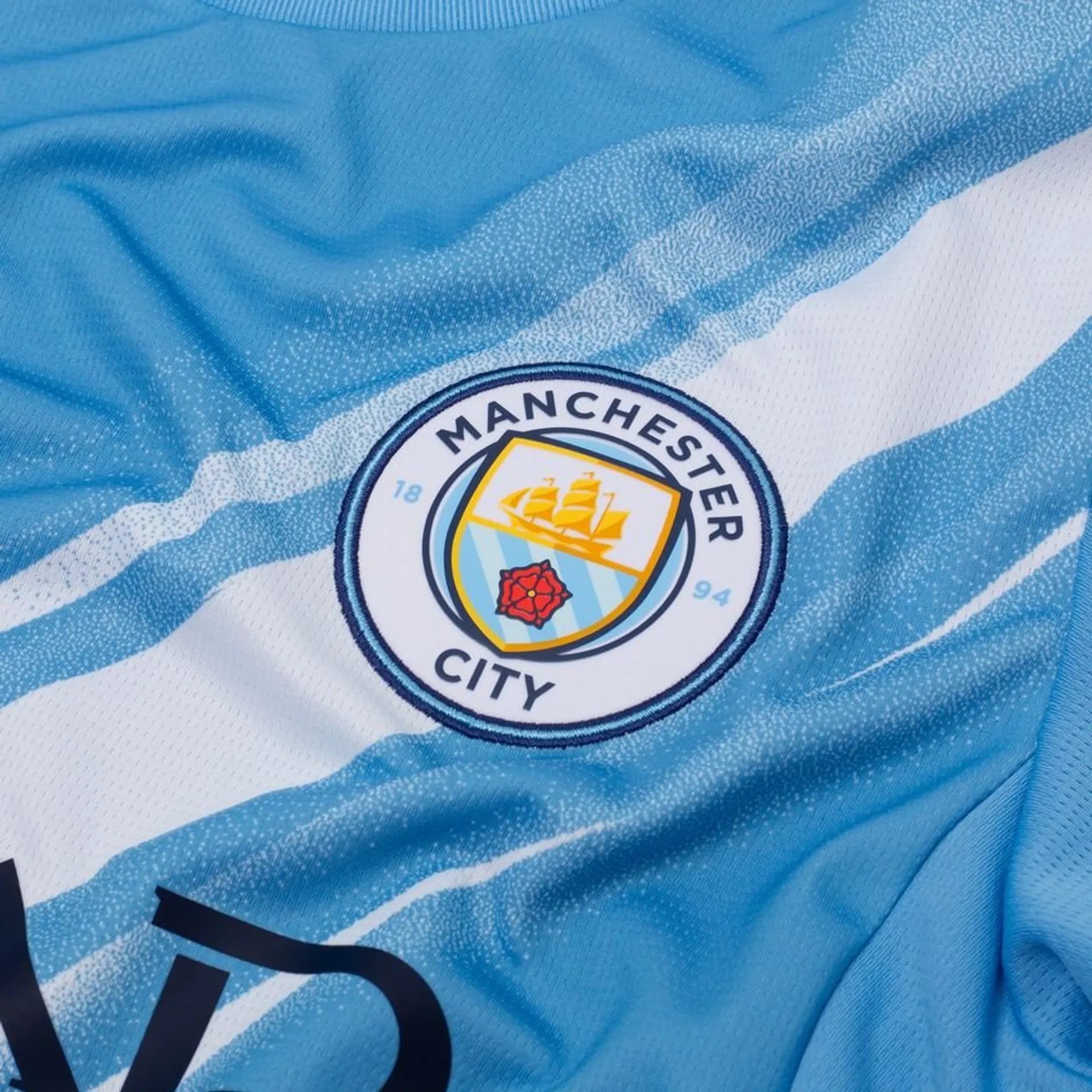 MANCHESTER CITY 2025/26 HOME KIT